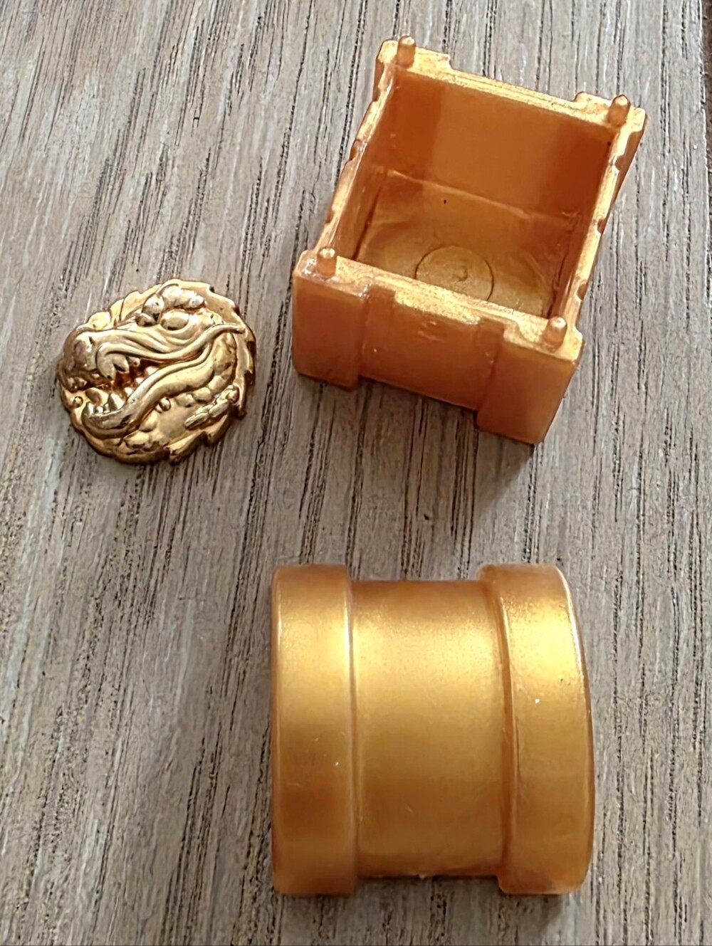 Treasure X Gold Dipped Treasure The Golden dragon medallion coin with case rare